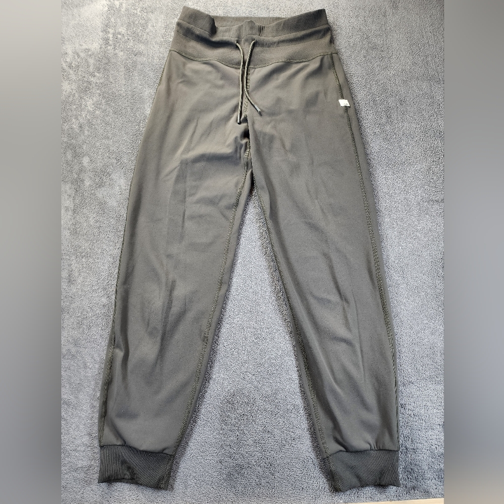 VUORI Daily Jogger Leggings Olive Green Medium EUC